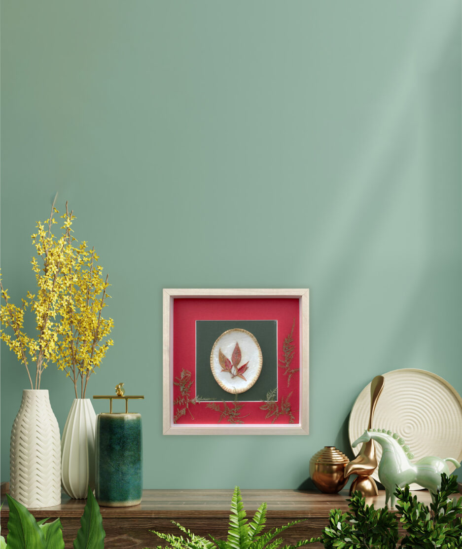 Wall Decor: Ceramic Plate - Dried Leaf Print